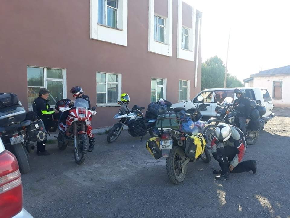 Галерей
